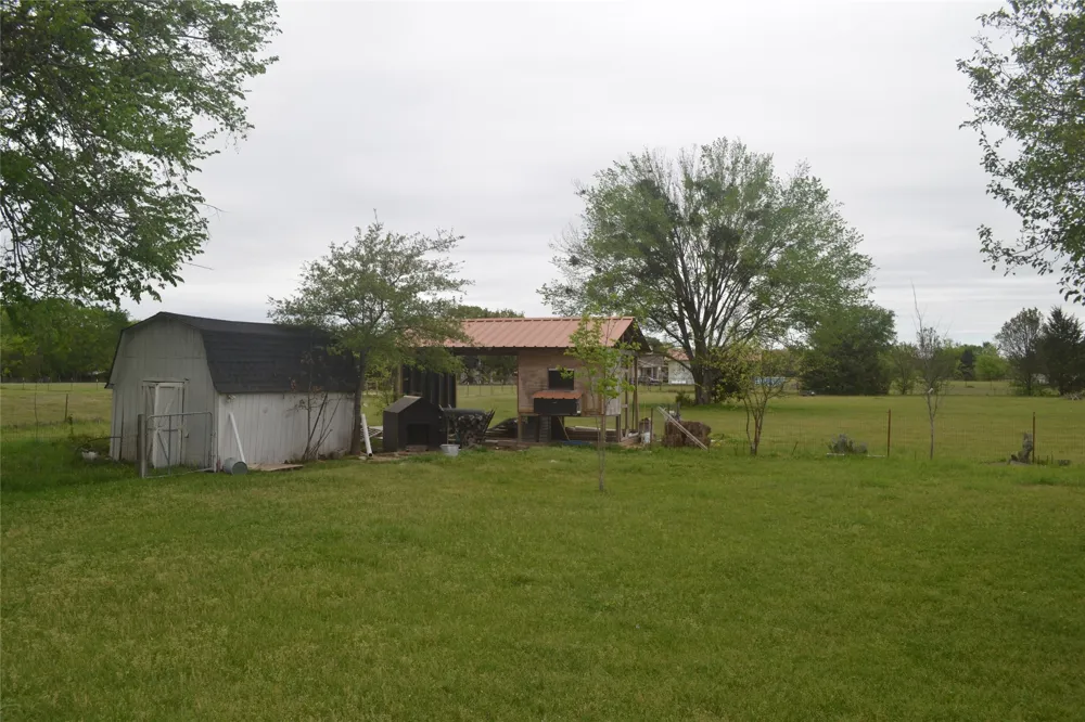 564 County Road 3505 Quinlan, TX 75474
