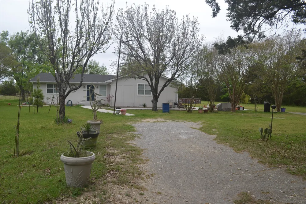 564 County Road 3505 Quinlan, TX 75474