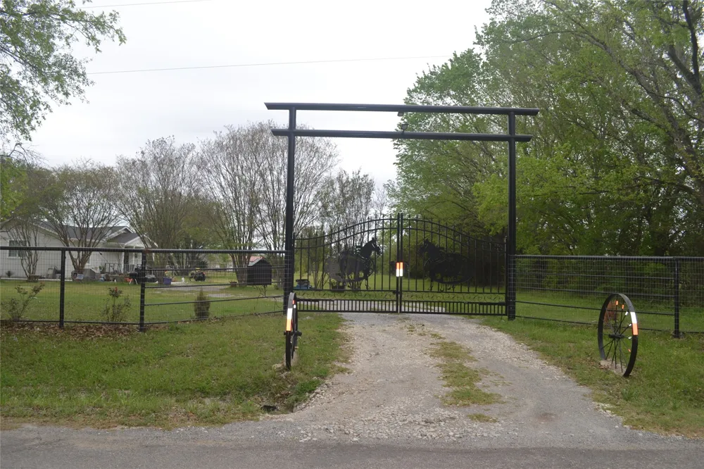 564 County Road 3505 Quinlan, TX 75474