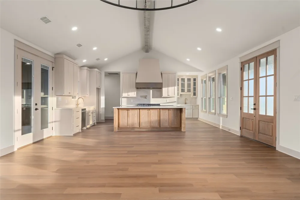 260 Willow Moon Ranch Road Crawford, TX 76638