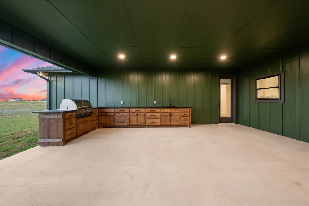 260 Willow Moon Ranch Road Crawford, TX 76638