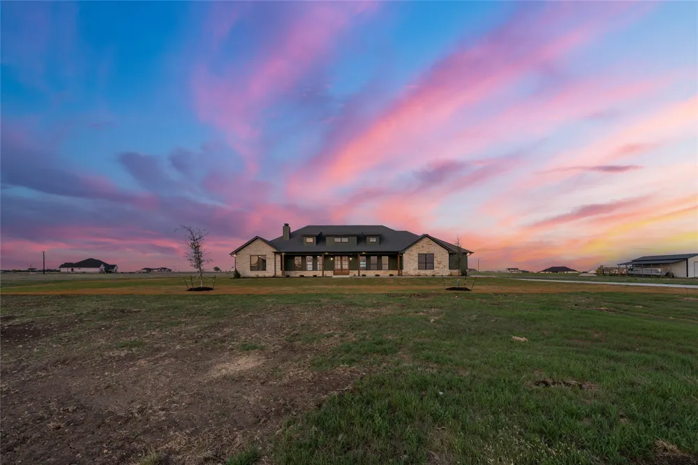 260 Willow Moon Ranch Road Crawford, TX 76638