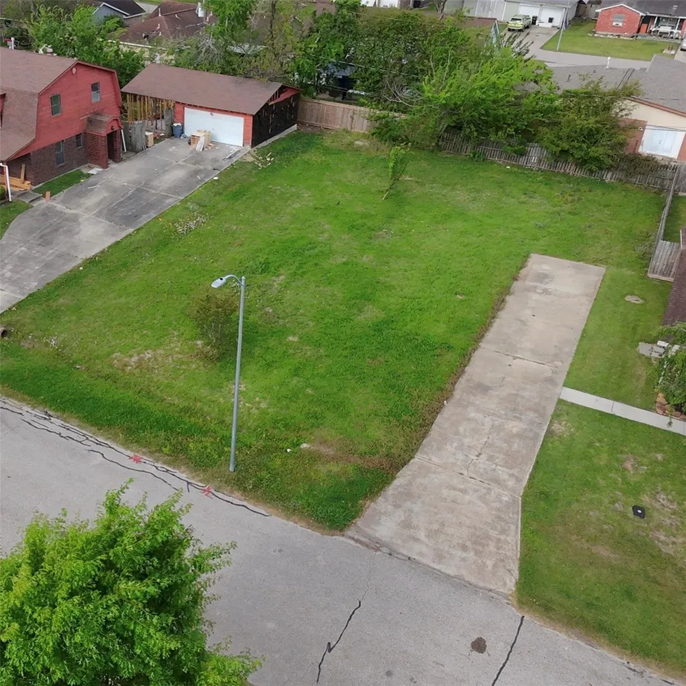 Marlin Lane La Porte, TX 77571
