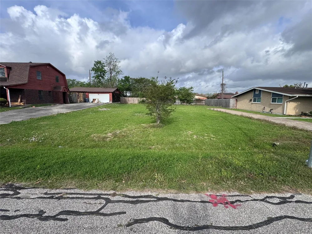 Marlin Lane La Porte, TX 77571