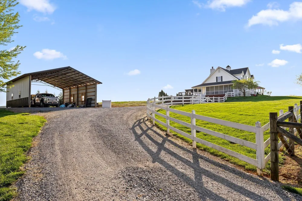 153 Bishop Lane Benton, TN 37307