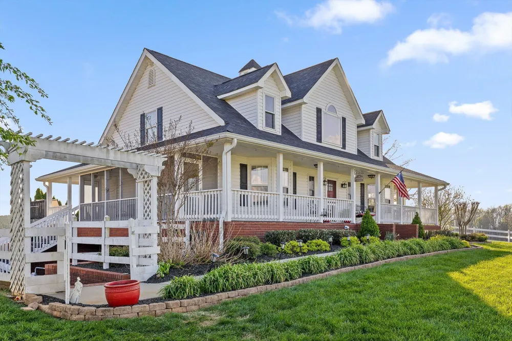 153 Bishop Lane Benton, TN 37307