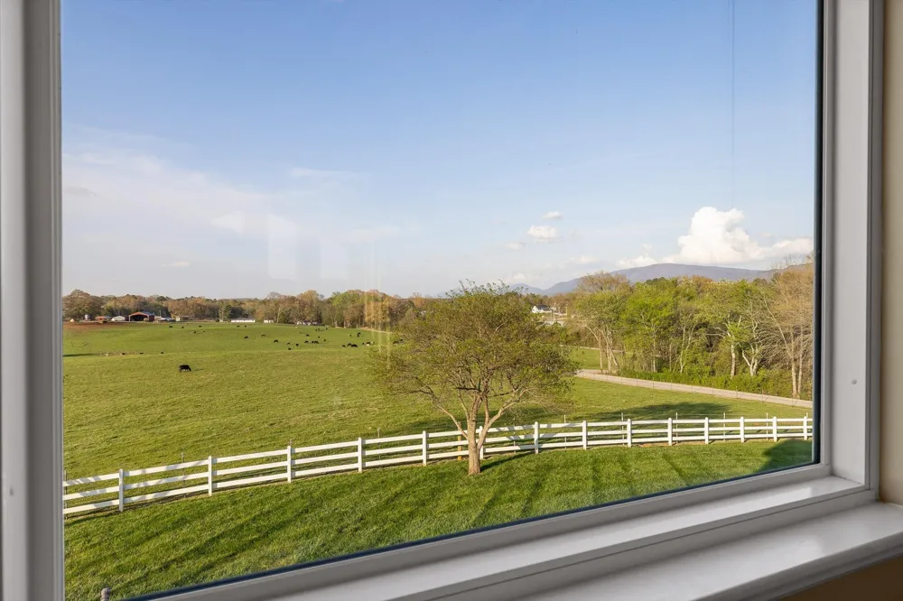 153 Bishop Lane Benton, TN 37307
