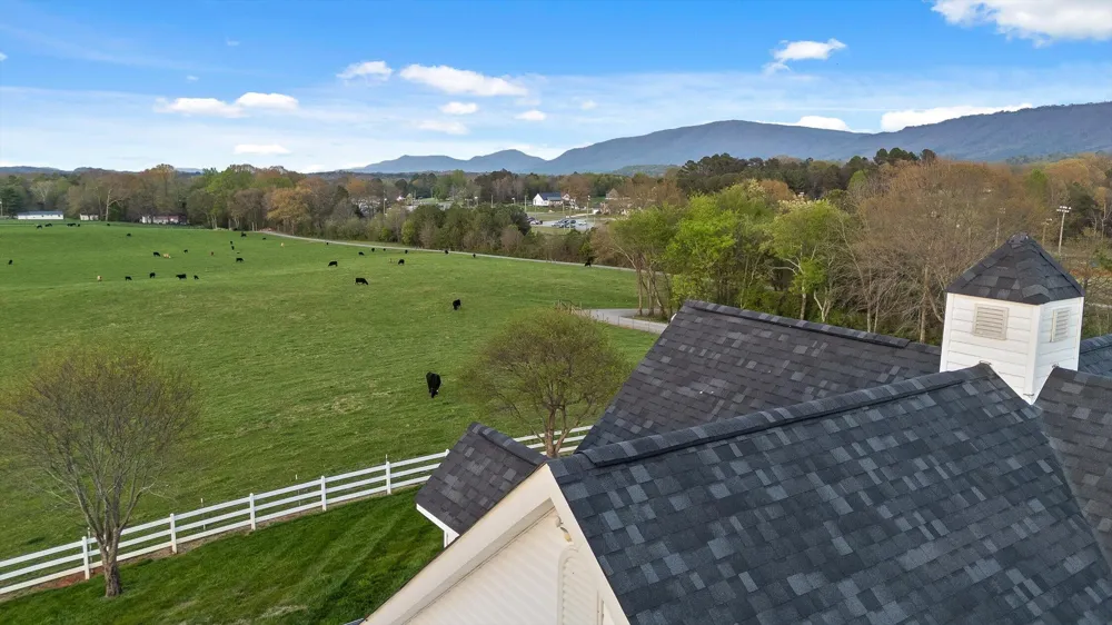 153 Bishop Lane Benton, TN 37307