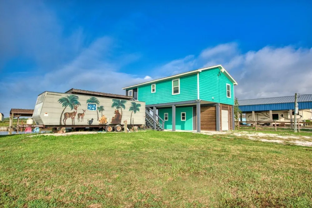 24760 Fm-457 Sargent, TX 77414