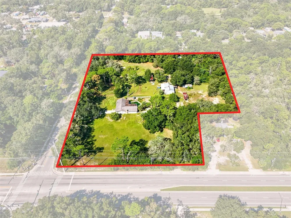 51 E PONKAN ROAD Apopka, FL 32712