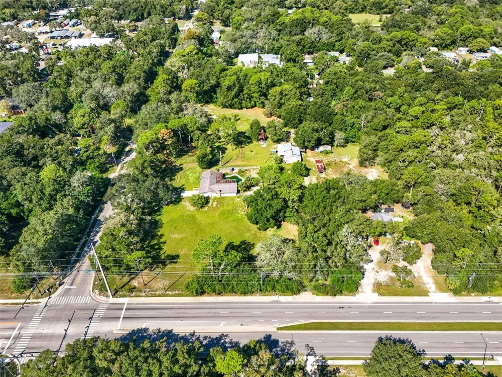 51 E PONKAN ROAD Apopka, FL 32712