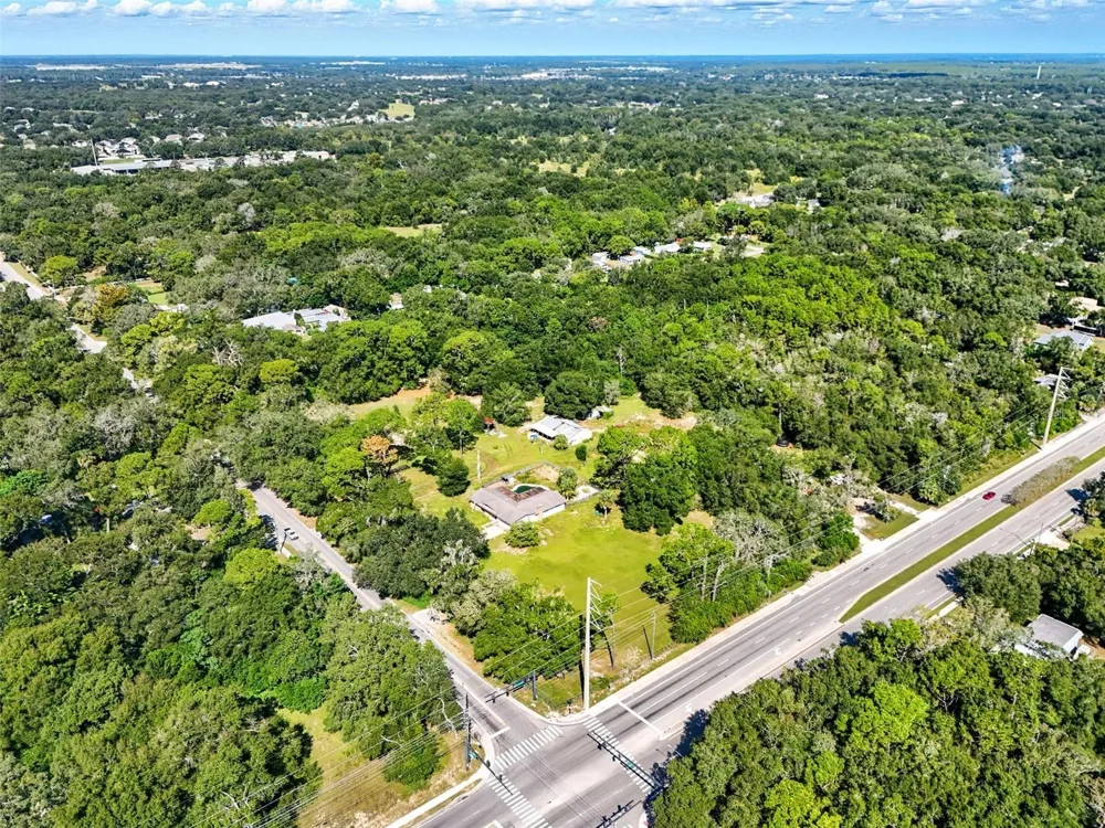51 E PONKAN ROAD Apopka, FL 32712