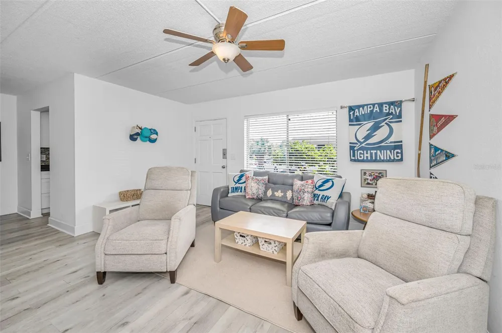 2 FERNWOOD AVENUE #25 Clearwater, FL 33765