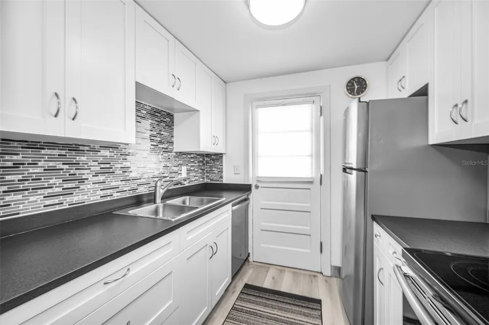 2 FERNWOOD AVENUE #25 Clearwater, FL 33765