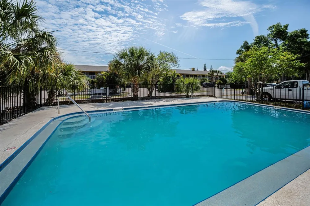2 FERNWOOD AVENUE #25 Clearwater, FL 33765