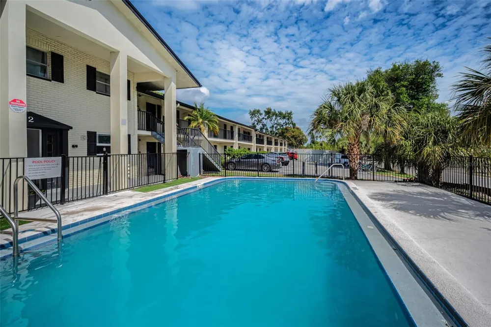 2 FERNWOOD AVENUE #25 Clearwater, FL 33765
