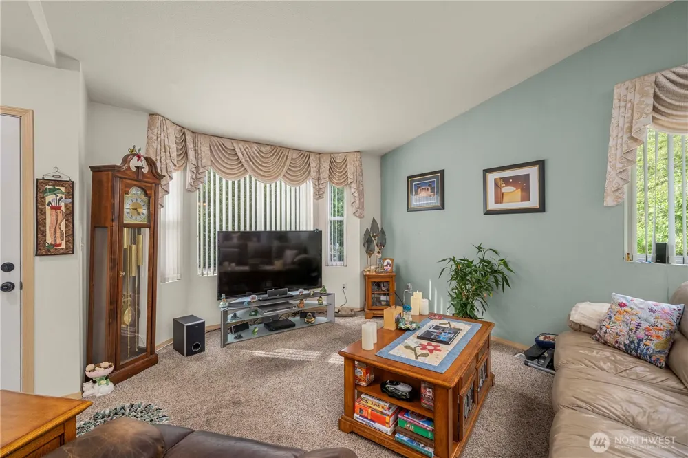 5202 383rd Street E Eatonville, WA 98328