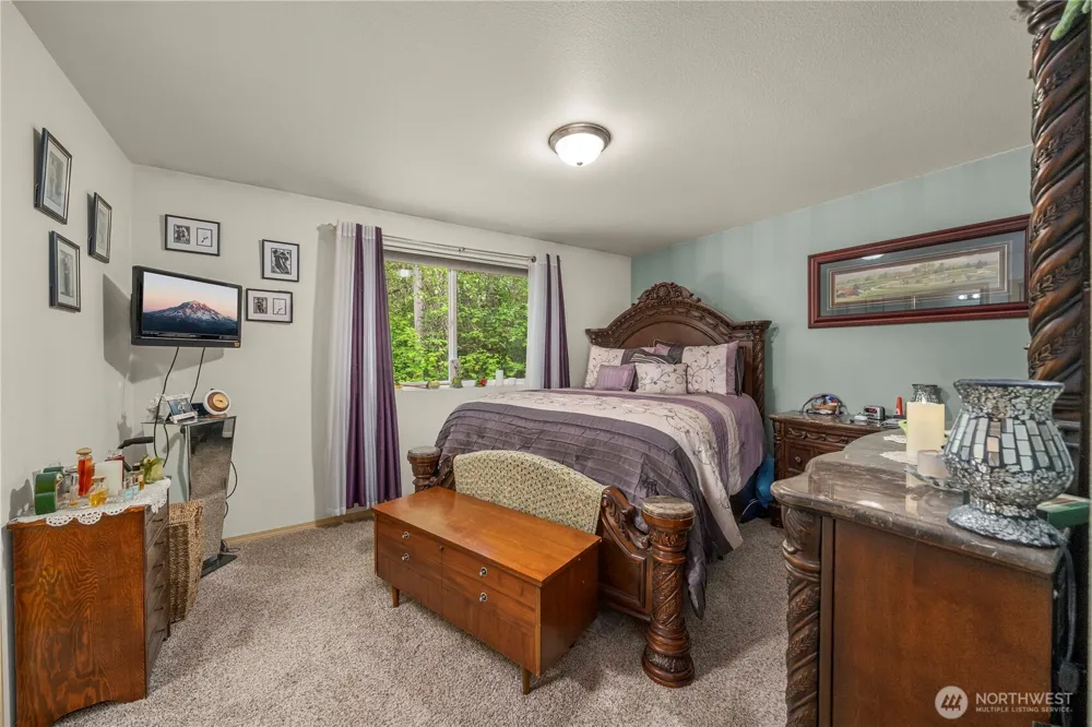 5202 383rd Street E Eatonville, WA 98328