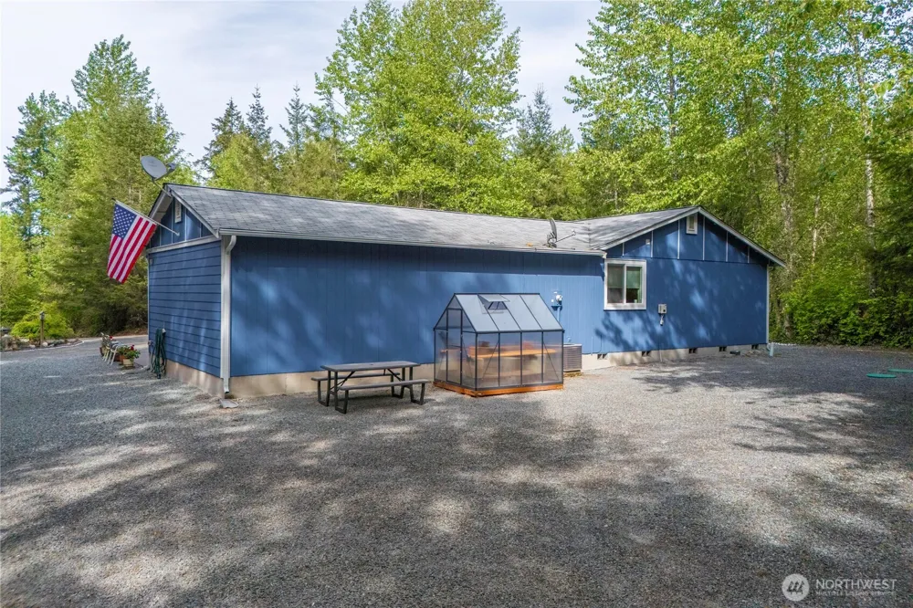 5202 383rd Street E Eatonville, WA 98328