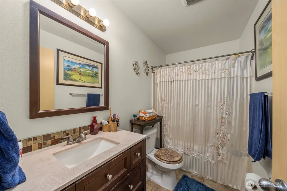 5202 383rd Street E Eatonville, WA 98328