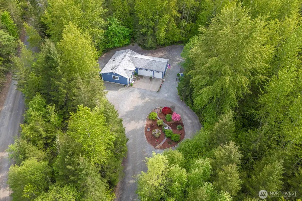 5202 383rd Street E Eatonville, WA 98328