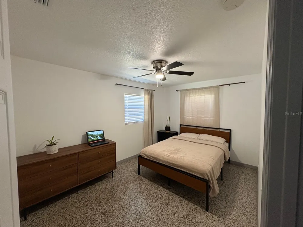 342 CAMPUS VIEW DRIVE Orlando, FL 32810