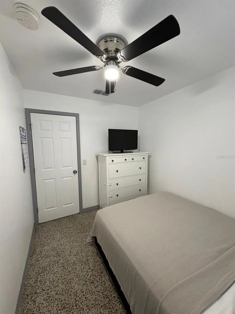 342 CAMPUS VIEW DRIVE Orlando, FL 32810