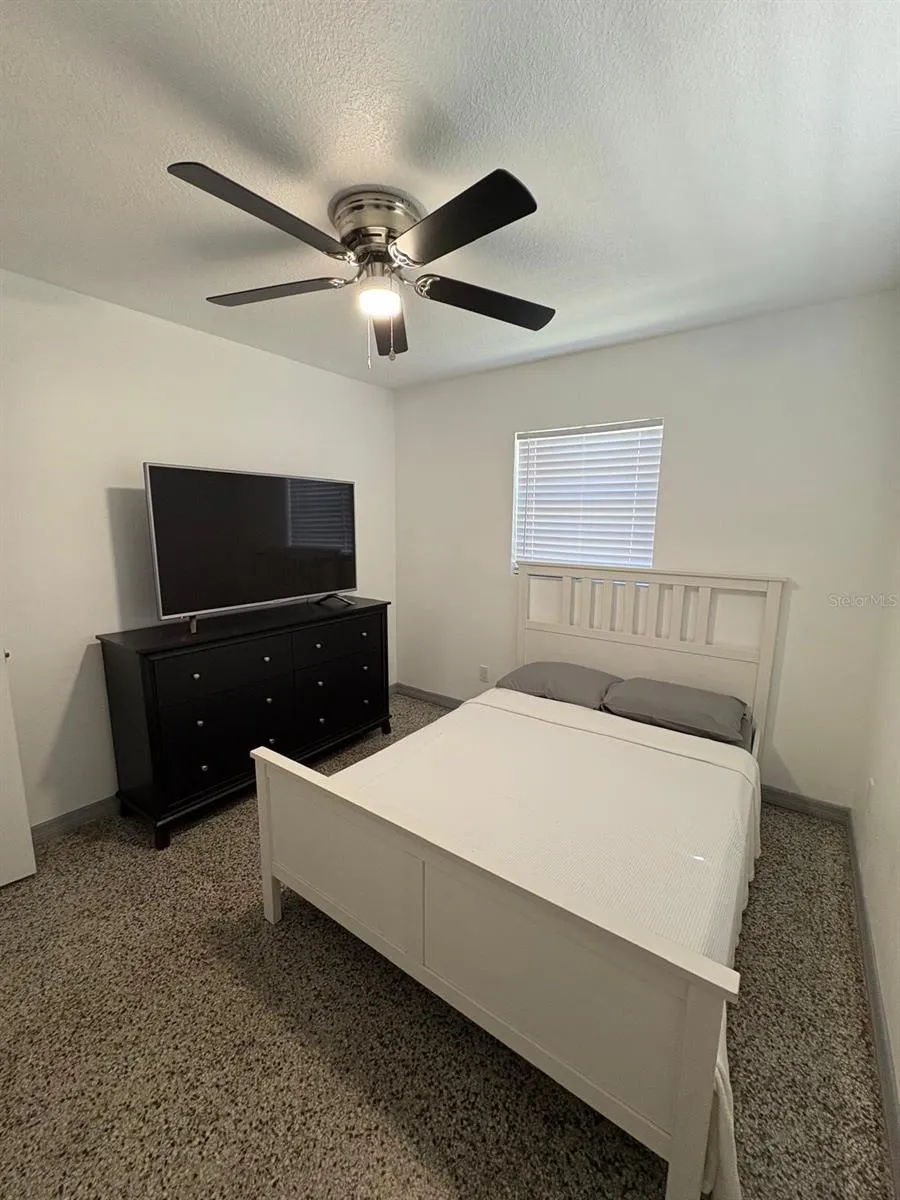 342 CAMPUS VIEW DRIVE Orlando, FL 32810