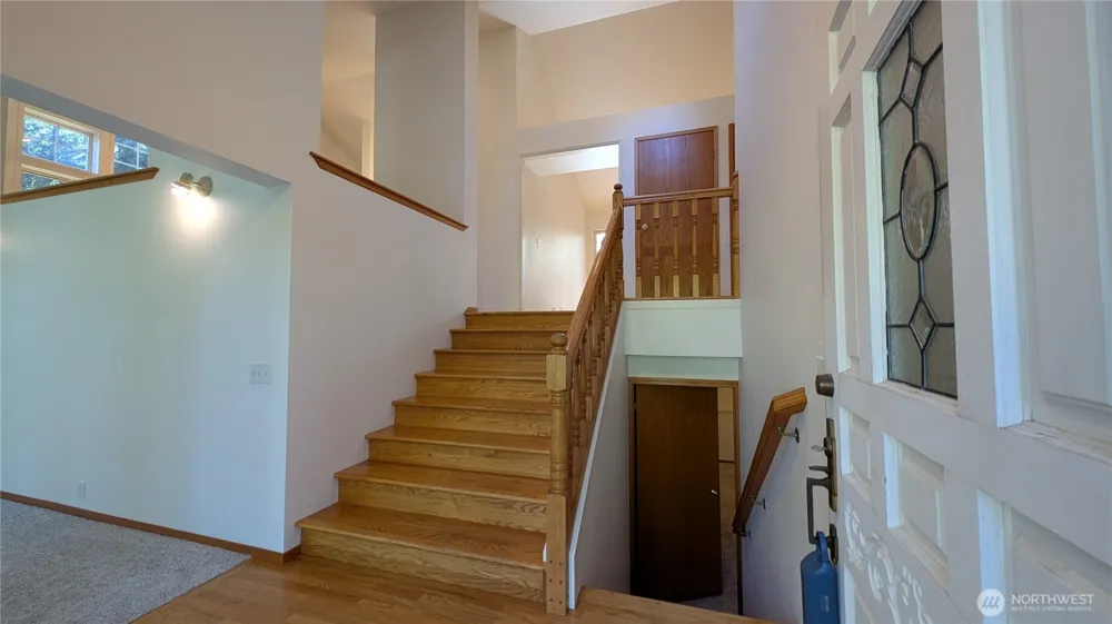 16827 41st Street E Lake Tapps, WA 98391