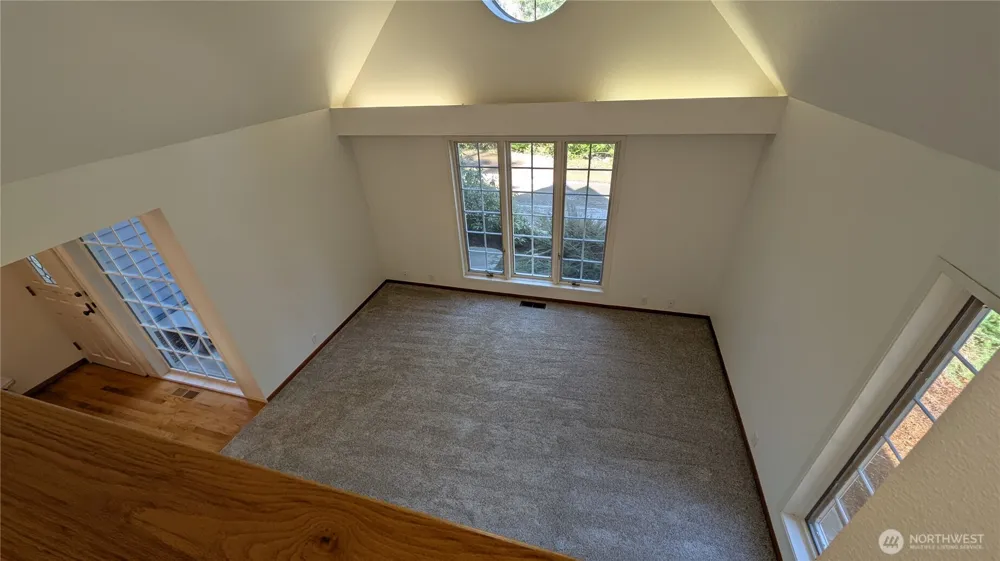 16827 41st Street E Lake Tapps, WA 98391