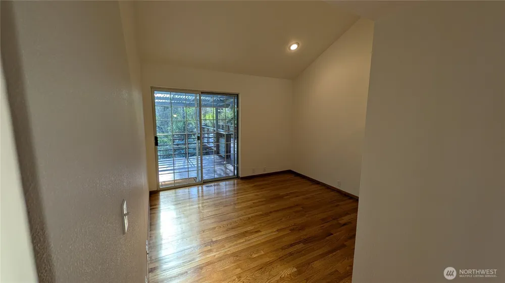 16827 41st Street E Lake Tapps, WA 98391