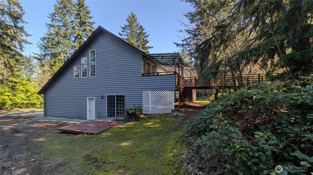 16827 41st Street E Lake Tapps, WA 98391