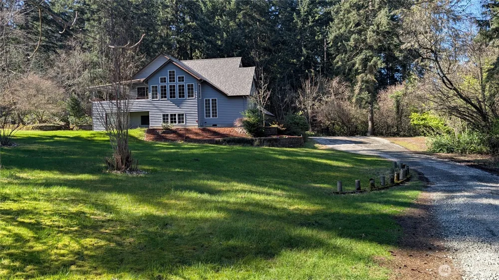 16827 41st Street E Lake Tapps, WA 98391