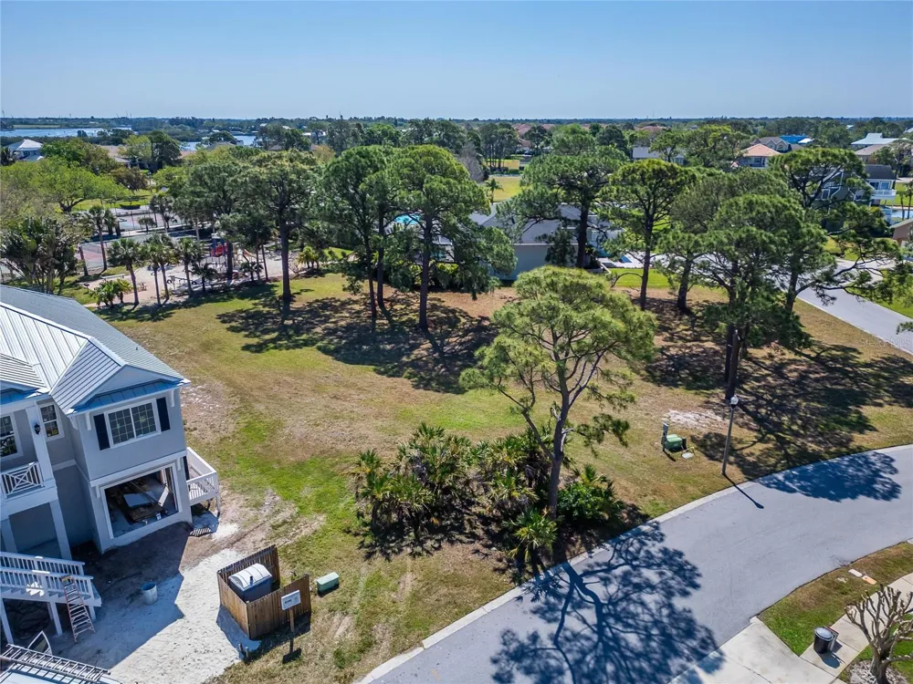 HARBOUR WATCH DRIVE Tarpon Springs, FL 34689