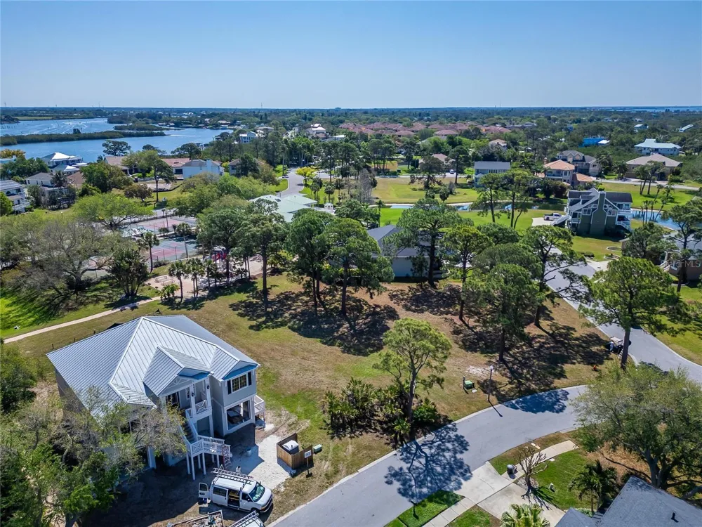 HARBOUR WATCH DRIVE Tarpon Springs, FL 34689