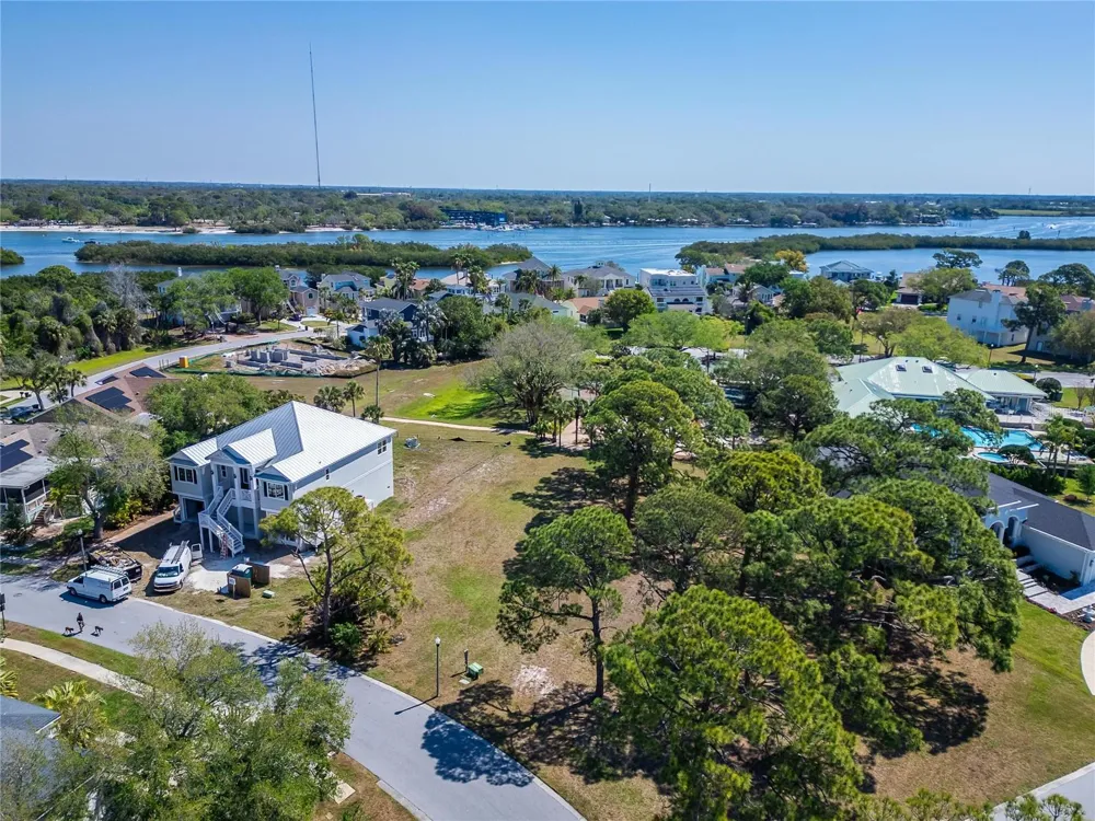HARBOUR WATCH DRIVE Tarpon Springs, FL 34689