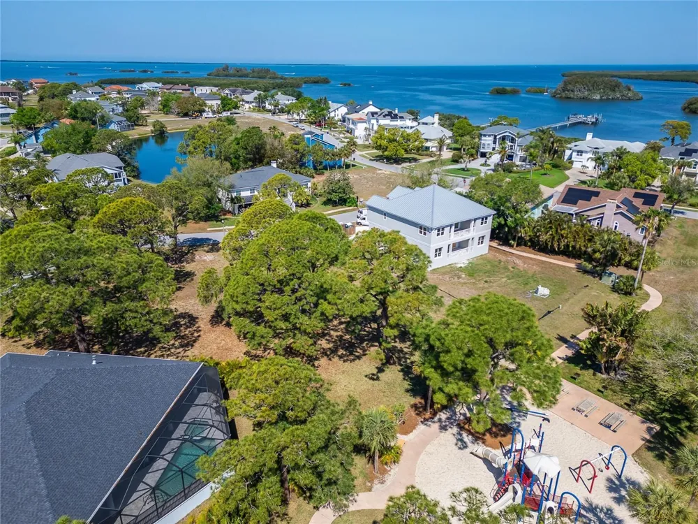 HARBOUR WATCH DRIVE Tarpon Springs, FL 34689