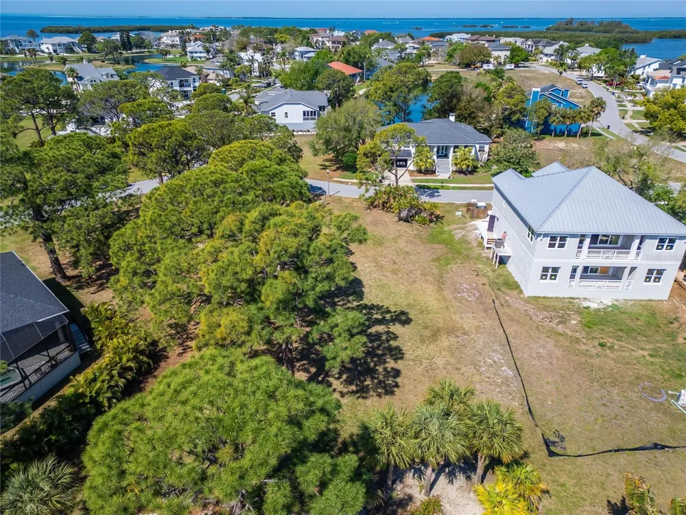HARBOUR WATCH DRIVE Tarpon Springs, FL 34689