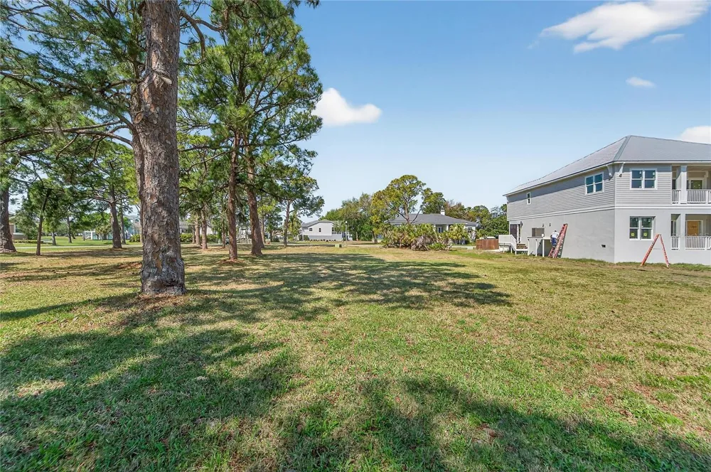 HARBOUR WATCH DRIVE Tarpon Springs, FL 34689