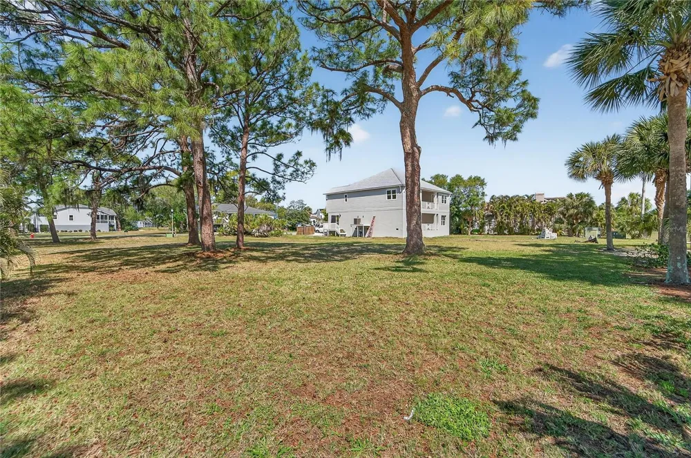HARBOUR WATCH DRIVE Tarpon Springs, FL 34689