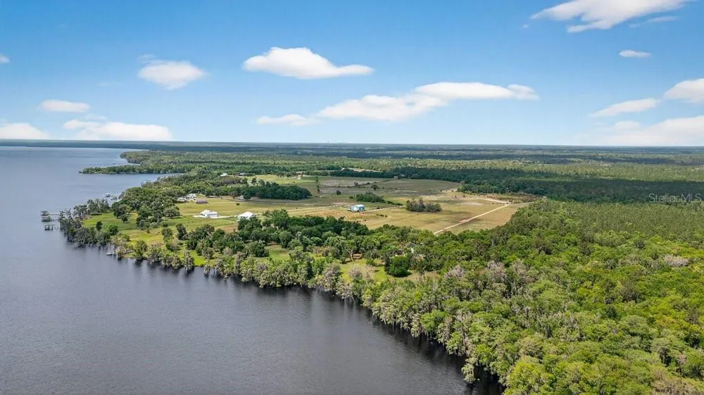 14949 W HIGHWAY 100 Bunnell, FL 32110