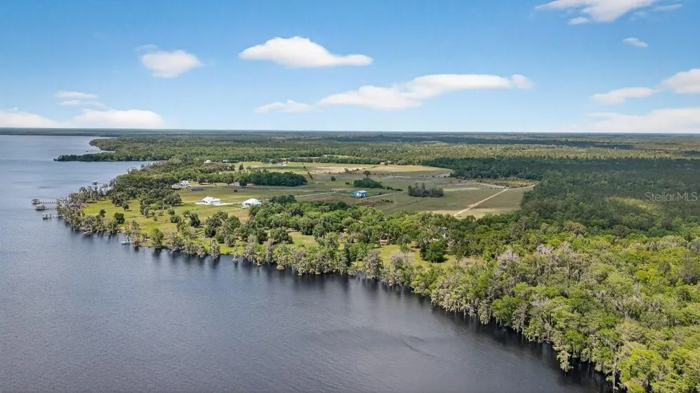14949 W HIGHWAY 100 Bunnell, FL 32110