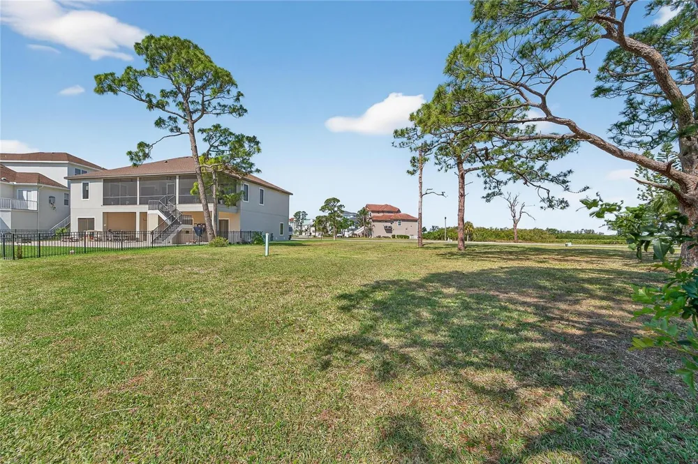 N POINTE ALEXIS DRIVE Tarpon Springs, FL 34689