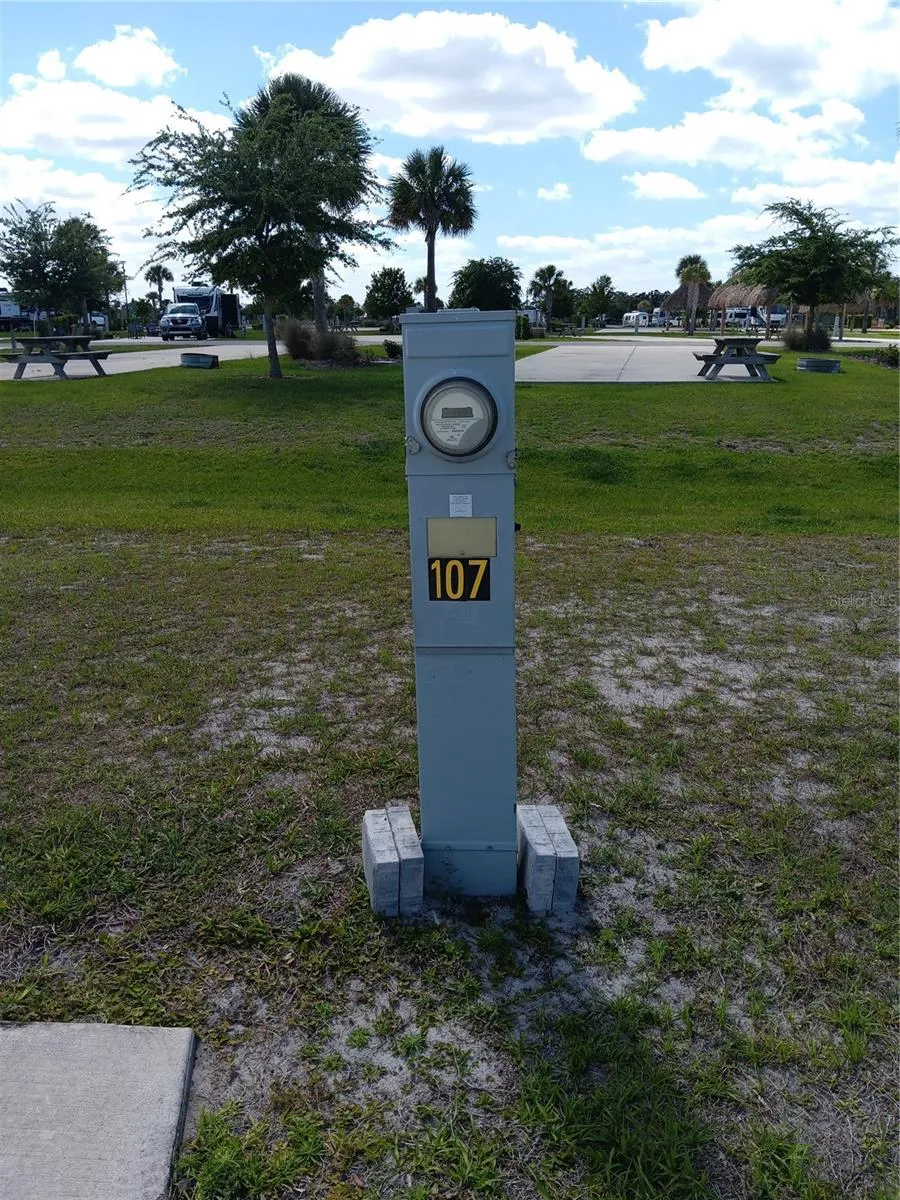 16950 COUNTY ROAD 630 E #107 Lake Wales, FL 33898