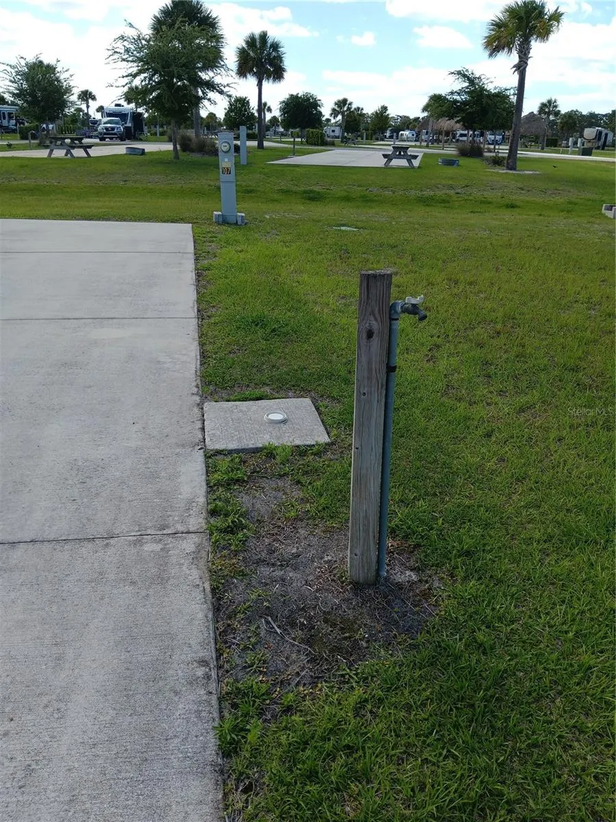 16950 COUNTY ROAD 630 E #107 Lake Wales, FL 33898