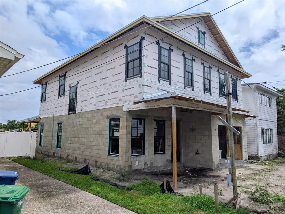 905 W PLYMOUTH STREET Tampa, FL 33603