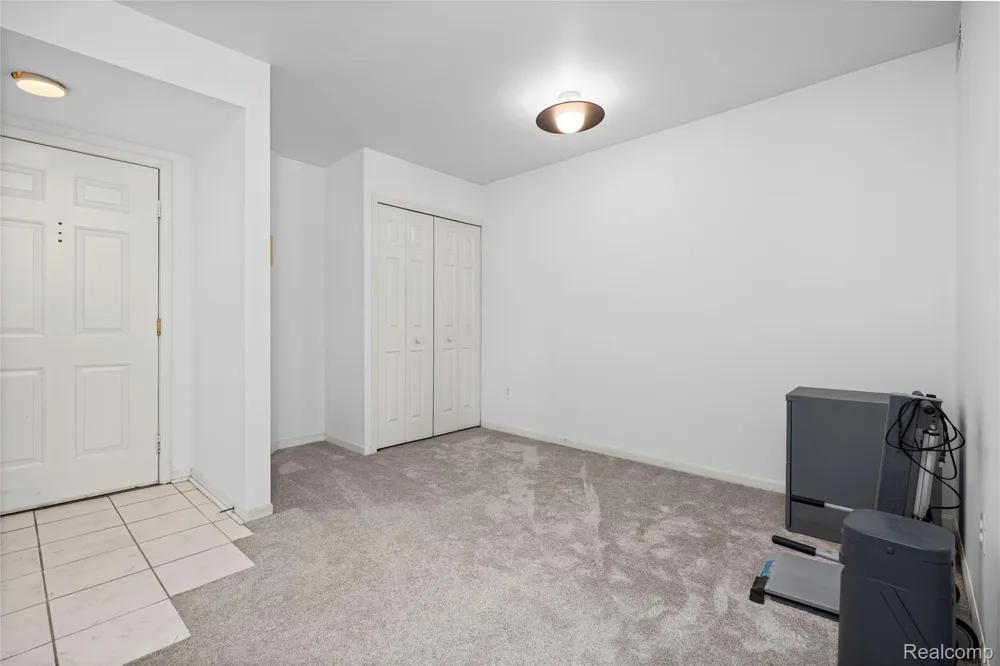 3565 Port Cove Drive #69 Waterford Charter Township, MI 48328
