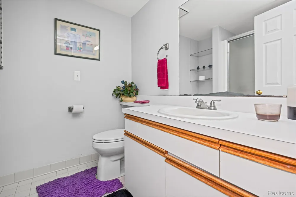 3565 Port Cove Drive #69 Waterford Charter Township, MI 48328