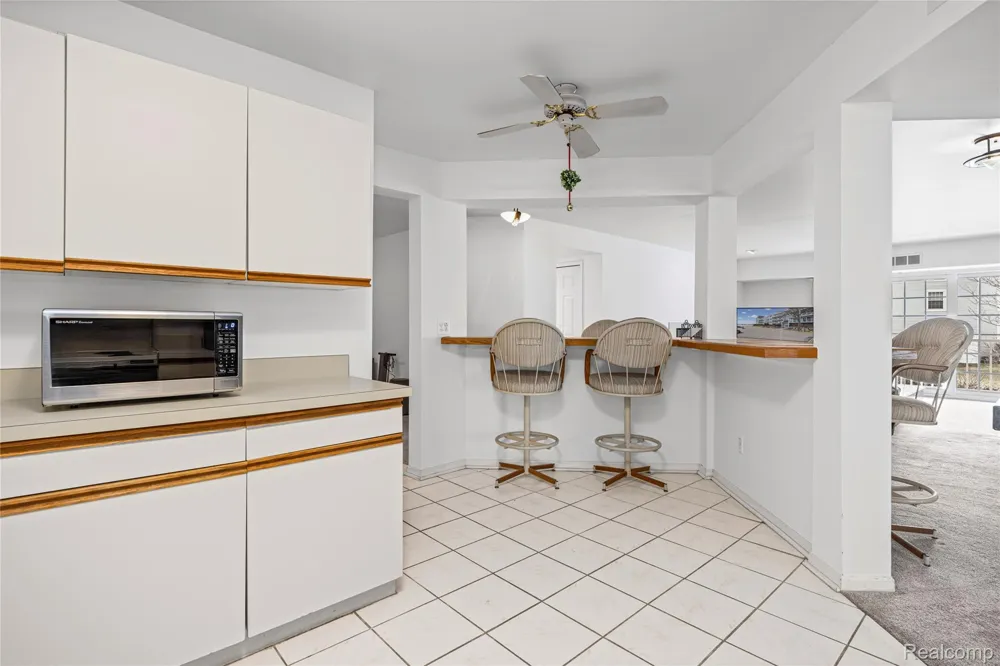 3565 Port Cove Drive #69 Waterford Charter Township, MI 48328