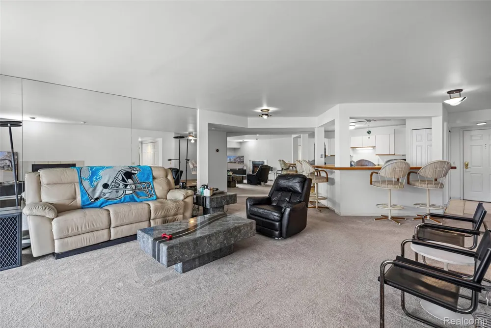 3565 Port Cove Drive #69 Waterford Charter Township, MI 48328